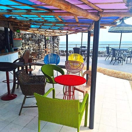 Utopia Island Resort Batangas Екстериор снимка